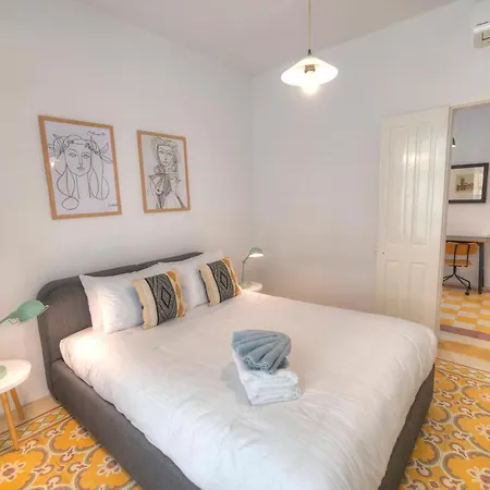 Traditional Duplex Townhouse Near Valletta Jeng1-1 Floriana