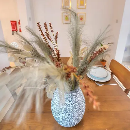 Traditional Duplex Townhouse Near Valletta Jeng1-1